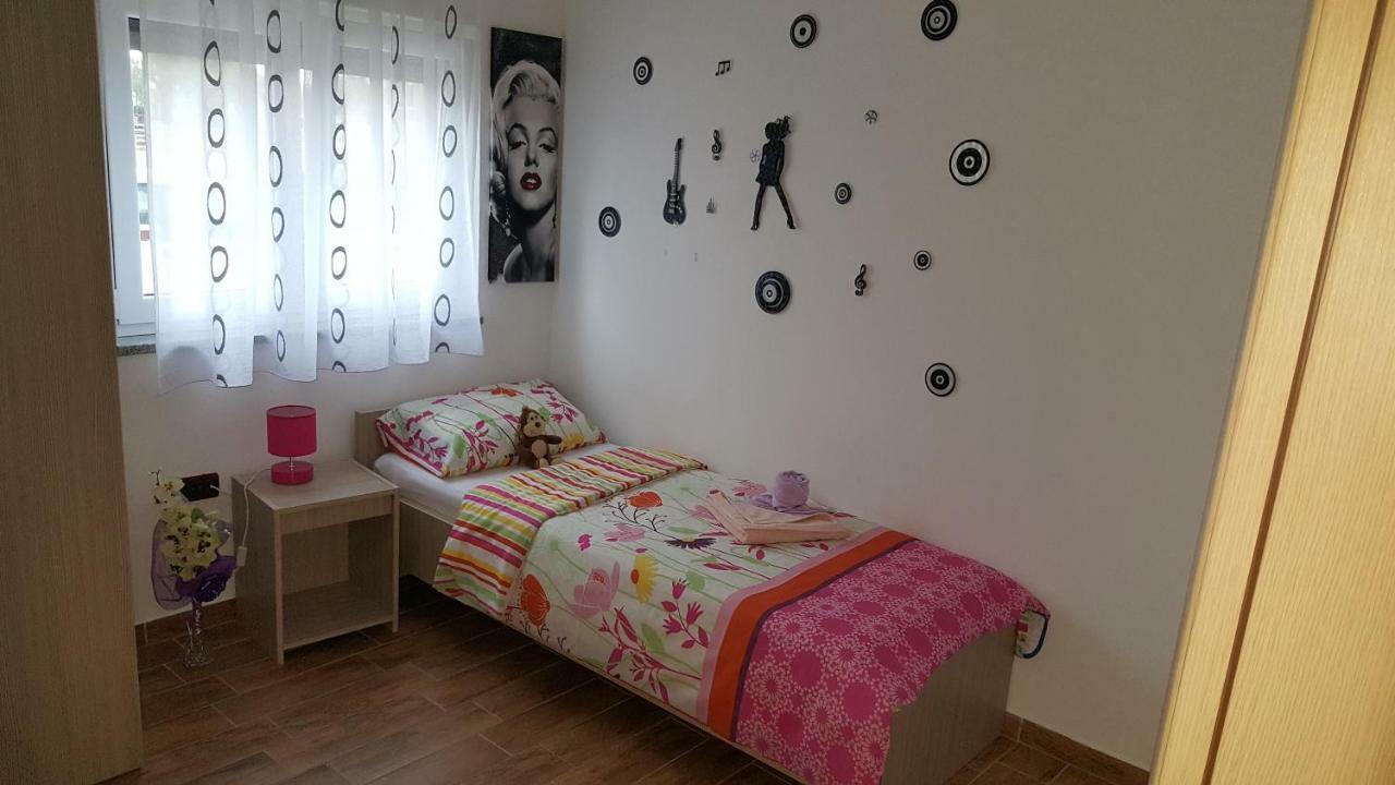 Apartment Rose Pula